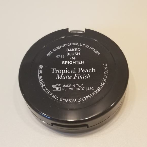 🦋 Laura Geller Baked Blush-N-Brighten Marbleized Blush (In Tropical Peach) - Picture 5 of 11